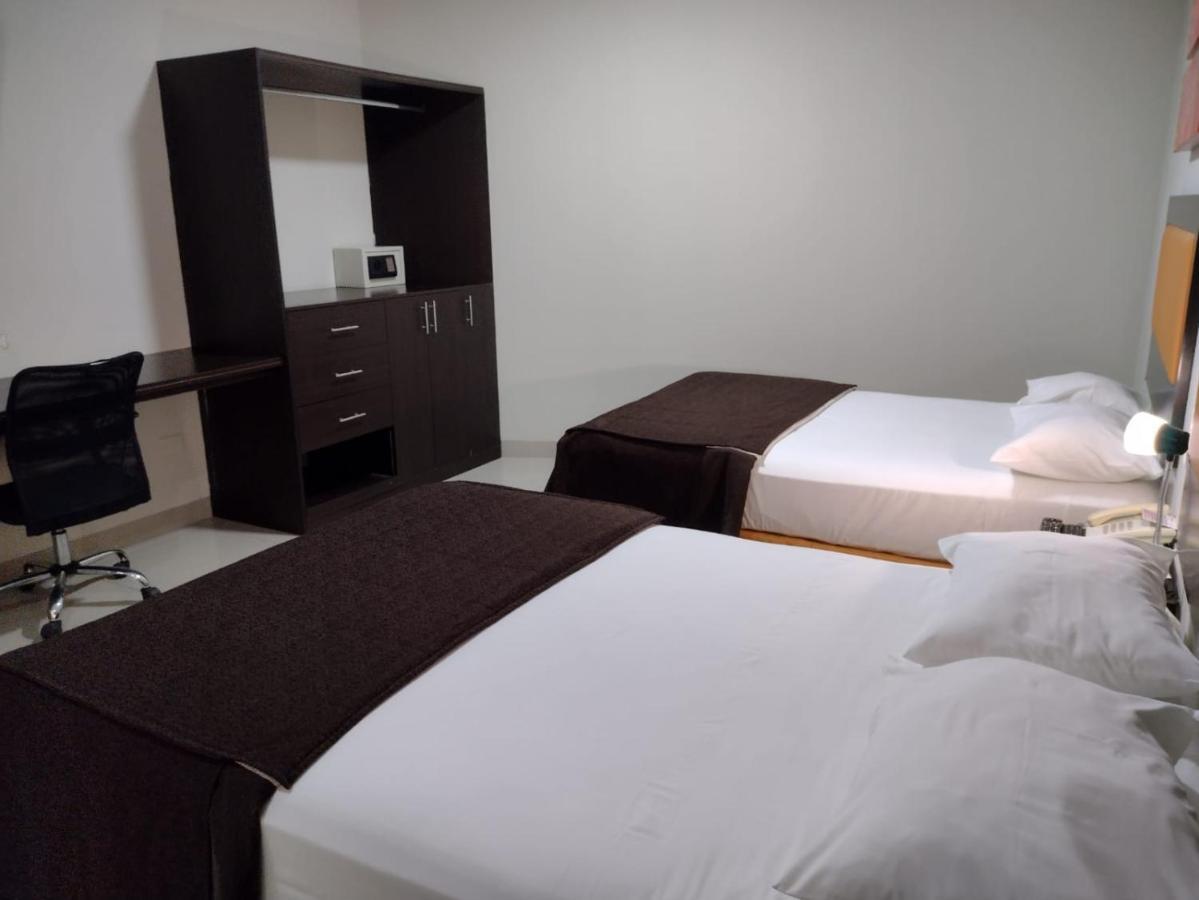 Intiotel Piura Buitenkant foto
