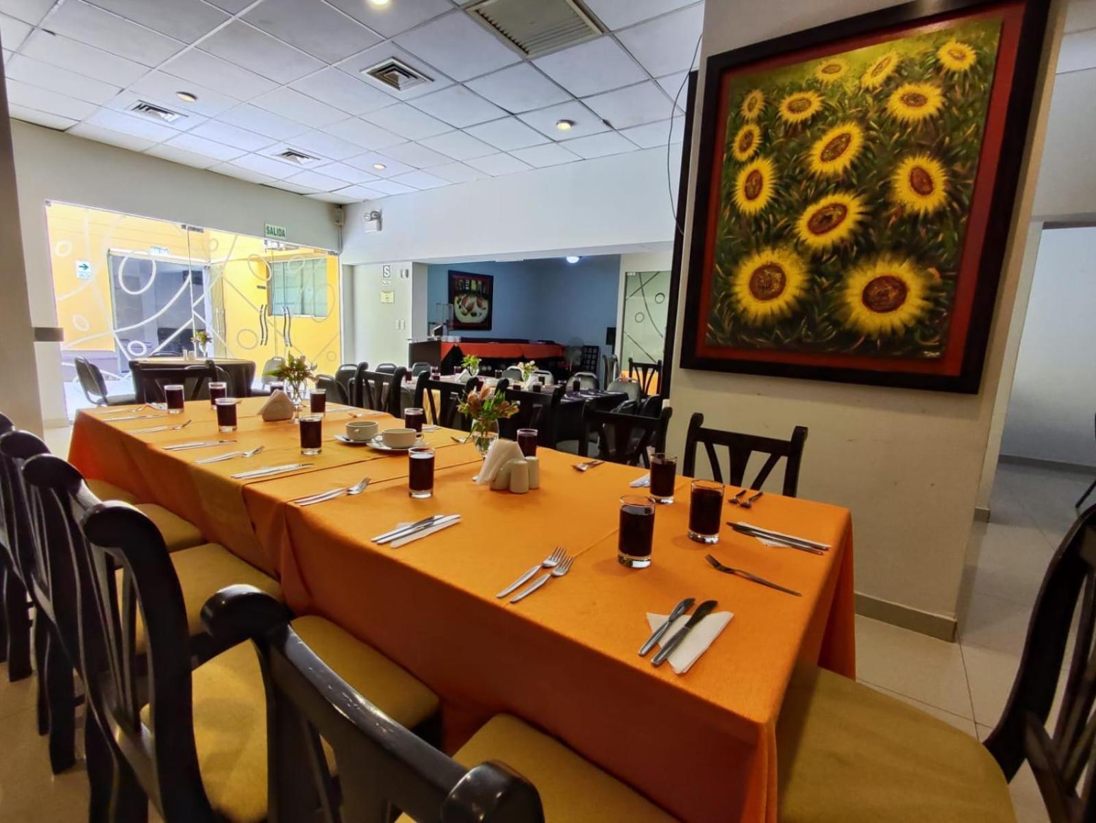 Intiotel Piura Buitenkant foto